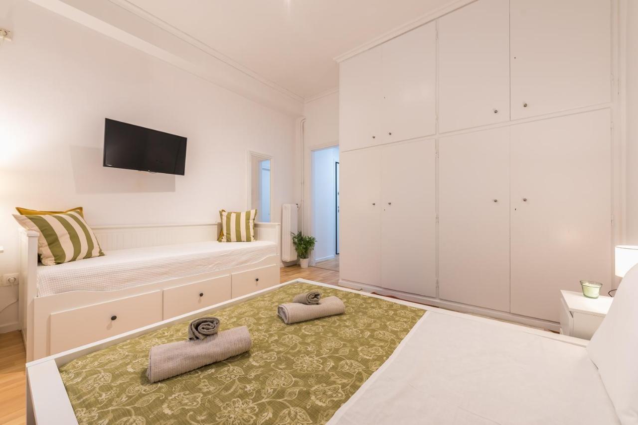 Apartment At Megaro Mousikis St Semi Basement 1Bed 2 Pers Атина Екстериор снимка