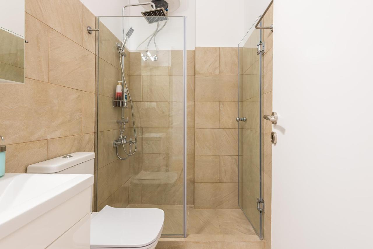Apartment At Megaro Mousikis St Semi Basement 1Bed 2 Pers Атина Екстериор снимка